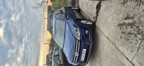 VOLKSWAGEN Tiguan 2012
