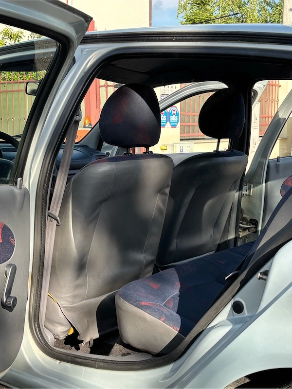 RENAULT Clio 2001 — imagine 6