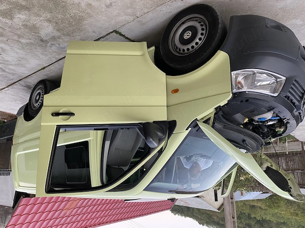 VOLKSWAGEN Transporter 2005