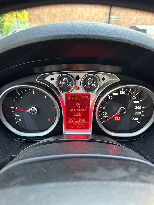 FORD Kuga 2011