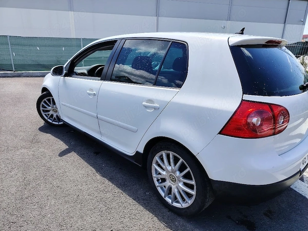 VOLKSWAGEN Golf 2008