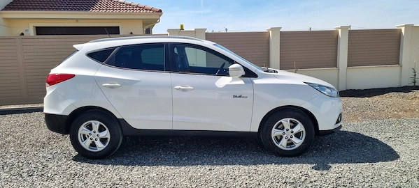 HYUNDAI ix35 2014 — imagine 2