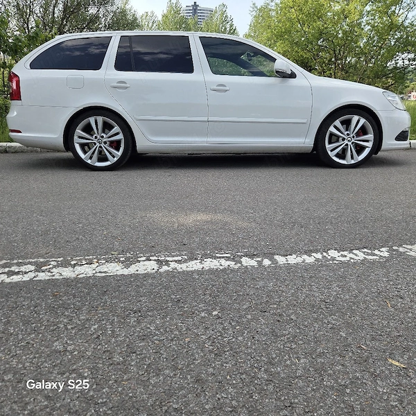 SKODA Octavia 2011 — imagine 5
