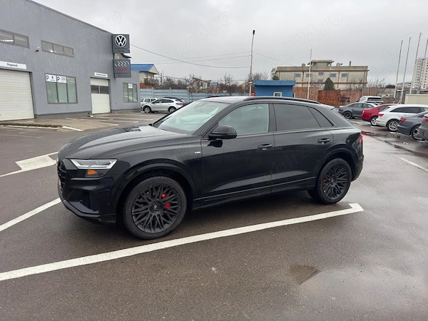 AUDI Q8 2019