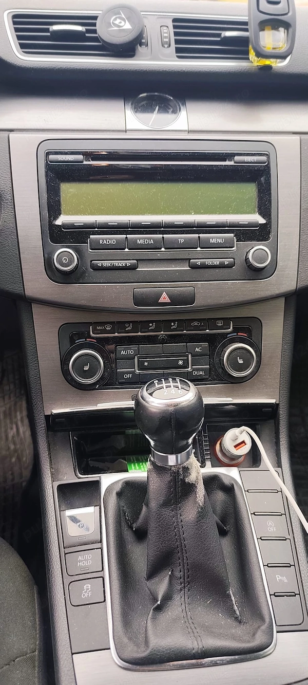 VOLKSWAGEN Passat 2011 — imagine 4