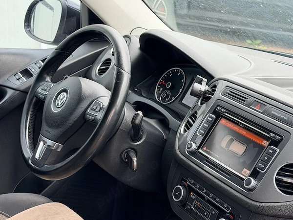 VOLKSWAGEN Tiguan 2011 — imagine 8