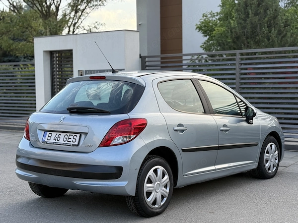PEUGEOT 207 2010 — imagine 4