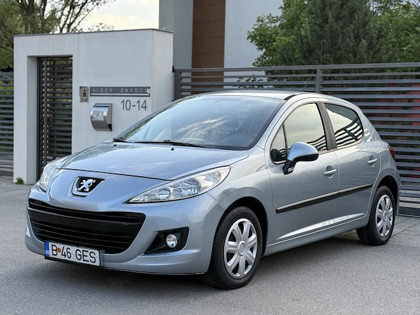 PEUGEOT 207 2010