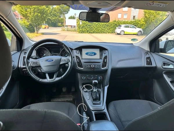 FORD Focus 2015 — imagine 3