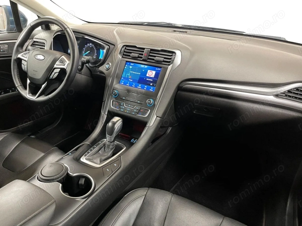 FORD Mondeo 2022 — imagine 8