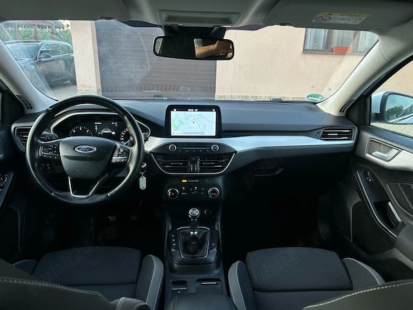 FORD Focus 2019 — imagine 5