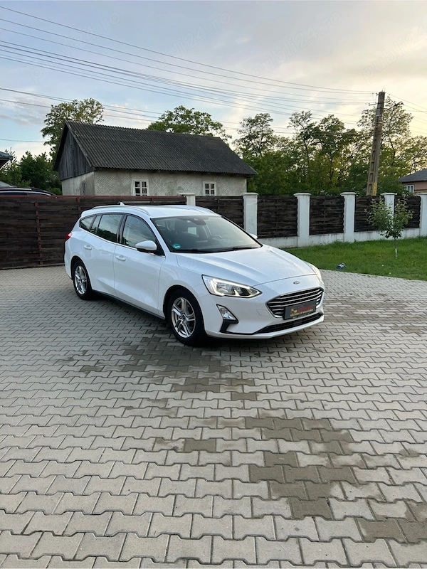 FORD Focus 2019 — imagine 4