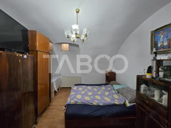 Garsoniera de vanzare decomandata 29 mpu zona Centrul Istoric Sibiu — fotografia 3