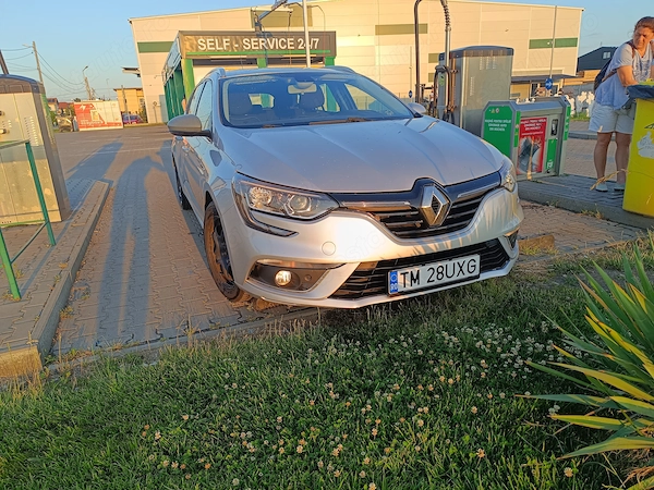 RENAULT Megane