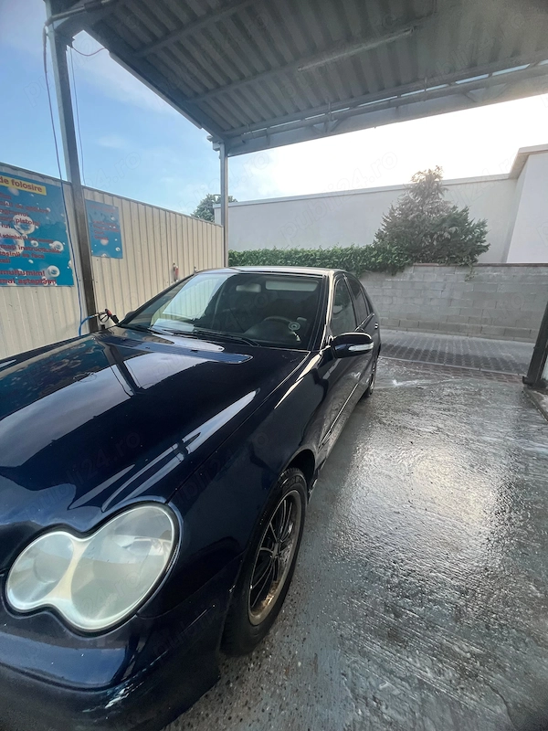 MERCEDES-BENZ C-Class 2005 — imagine 3