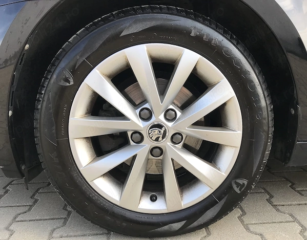 SKODA Octavia 2018 — imagine 20