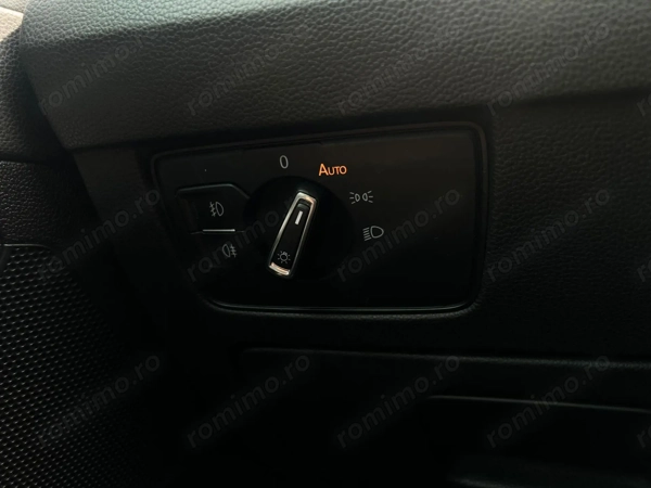 VOLKSWAGEN Passat 2015 — imagine 19
