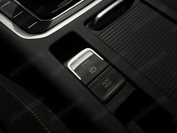 VOLKSWAGEN Passat 2015 — imagine 18