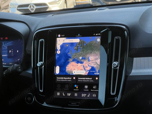 VOLVO Unknown Model 2023 — imagine 11