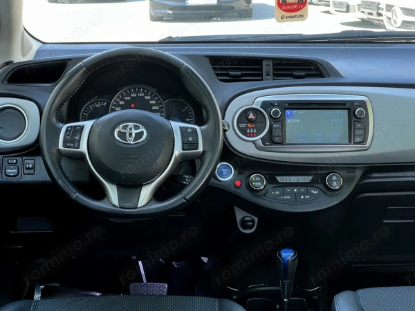 TOYOTA Yaris 2014 — imagine 9