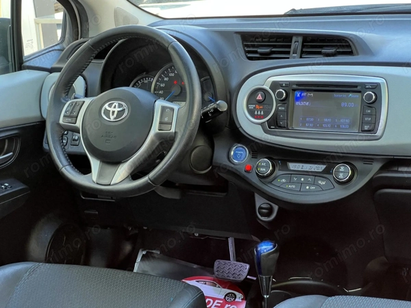 TOYOTA Yaris 2014 — imagine 8