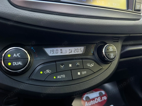 TOYOTA Yaris 2014 — imagine 16