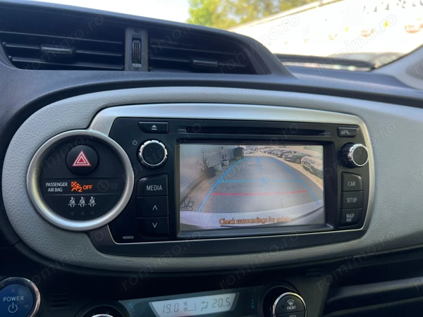 TOYOTA Yaris 2014 — imagine 15