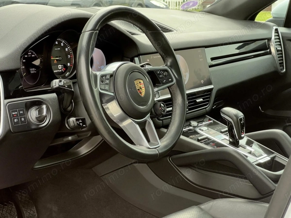 PORSCHE Cayenne 2021 — imagine 16