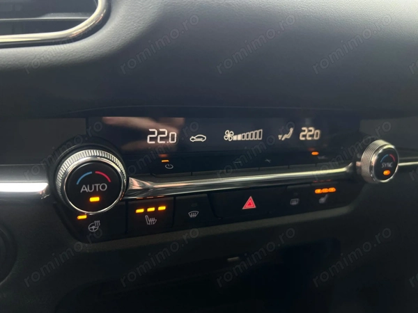 MAZDA CX-30 2021 — imagine 14