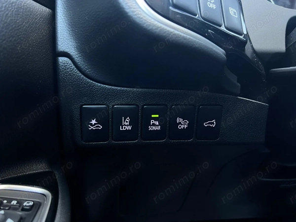 MITSUBISHI Outlander 2018 — imagine 20