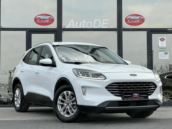 FORD Kuga 2023 — imagine 2