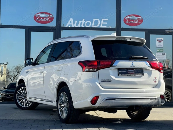 MITSUBISHI Outlander 2020 — imagine 3