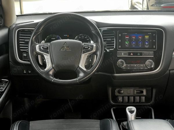 MITSUBISHI Outlander 2018 — imagine 9