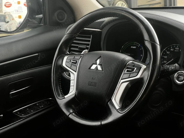 MITSUBISHI Outlander 2018 — imagine 10