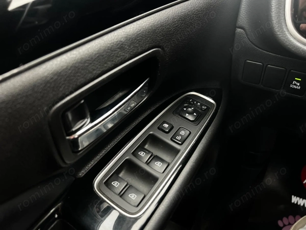 MITSUBISHI Outlander 2018 — imagine 16
