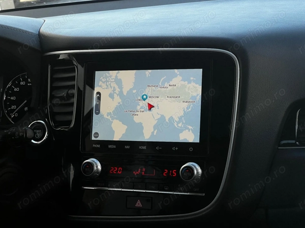 MITSUBISHI Outlander 2020 — imagine 11