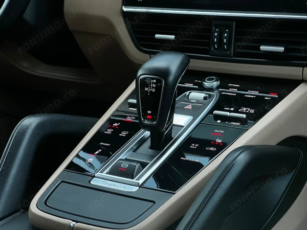 PORSCHE Cayenne 2018 — imagine 12