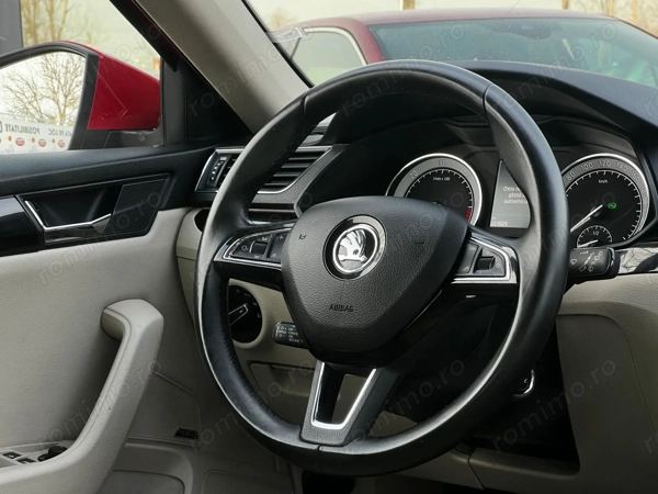 SKODA Superb 2016 — imagine 10
