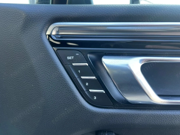 PORSCHE Macan 2020 — imagine 14