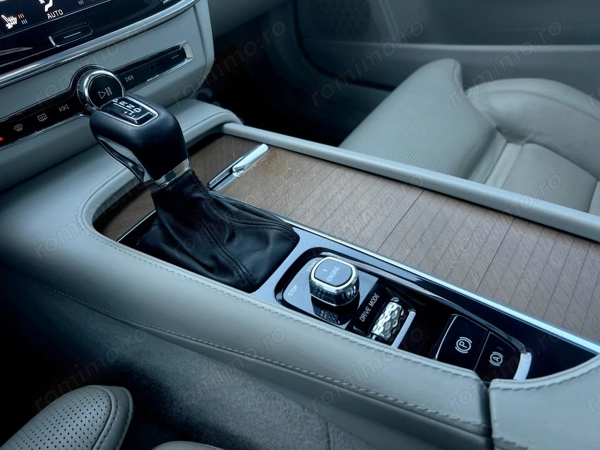 VOLVO S90 2017 — imagine 15