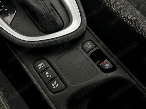 TOYOTA Unknown Model 2021 — imagine 15