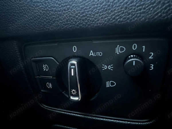 VOLKSWAGEN Passat 2015 — imagine 19