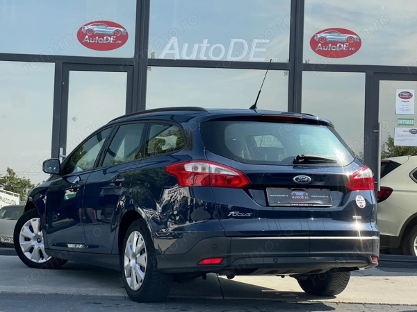 FORD Focus 2014 — imagine 3