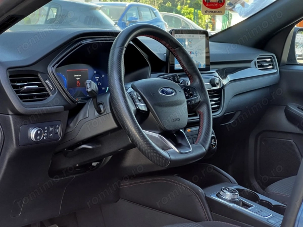 FORD Kuga 2022 — imagine 10