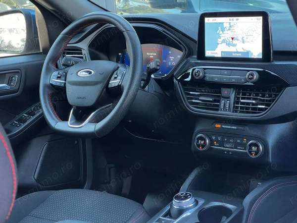 FORD Kuga 2022 — imagine 8