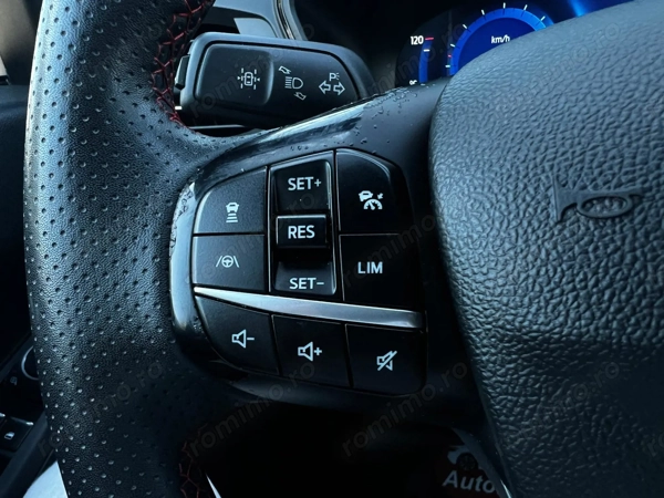 FORD Kuga 2022 — imagine 18