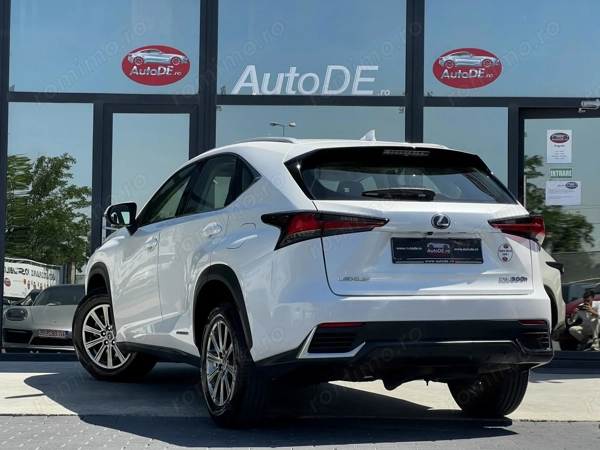 LEXUS Unknown Model 2018 — imagine 3
