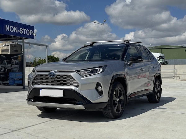 TOYOTA RAV4 2021