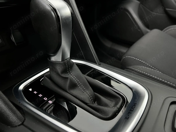 RENAULT Megane 2021 — imagine 12