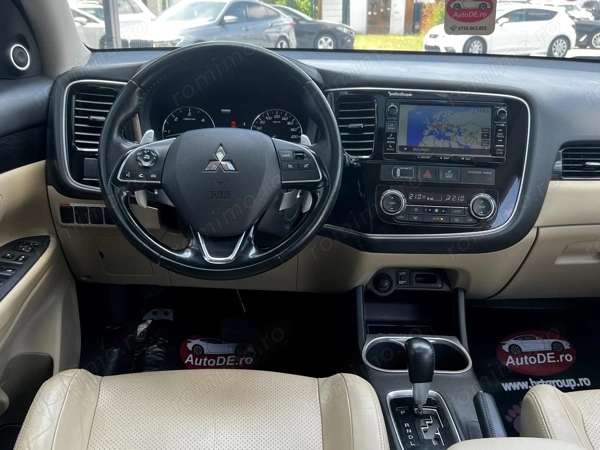 MITSUBISHI Outlander 2016 — imagine 9